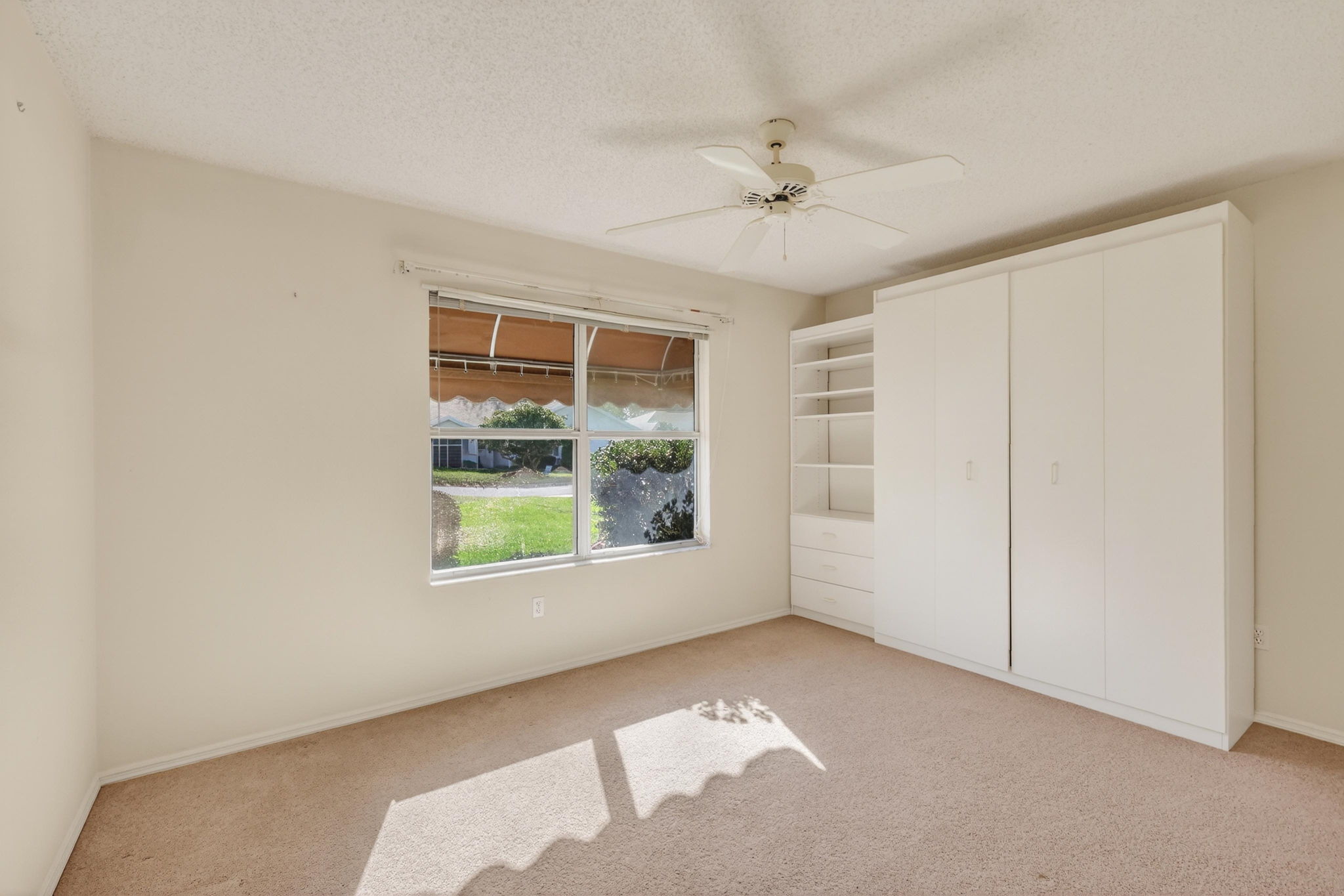 Second Bedroom with Murphy Bed