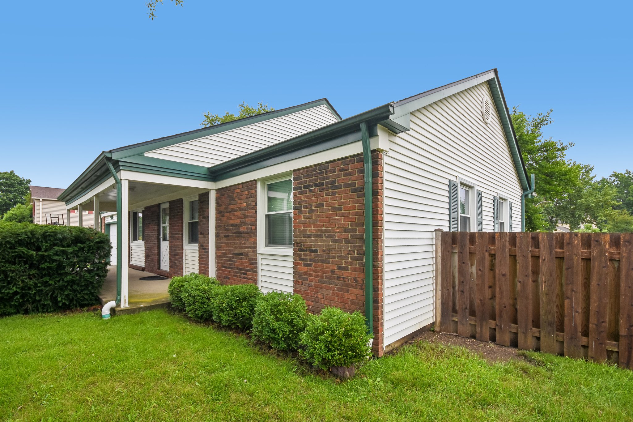 Dorncliff Ln-S1208-004.jpg