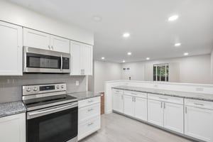 Dorncliff Ln-S1208-015.jpg