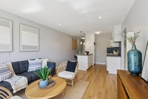 - 930 Elizabeth St 1-S0809-010.jpg
