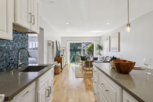 - 930 Elizabeth St 1-S0809-017.jpg