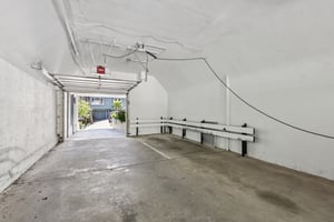 - 930 Elizabeth St 1-S0809-026.jpg