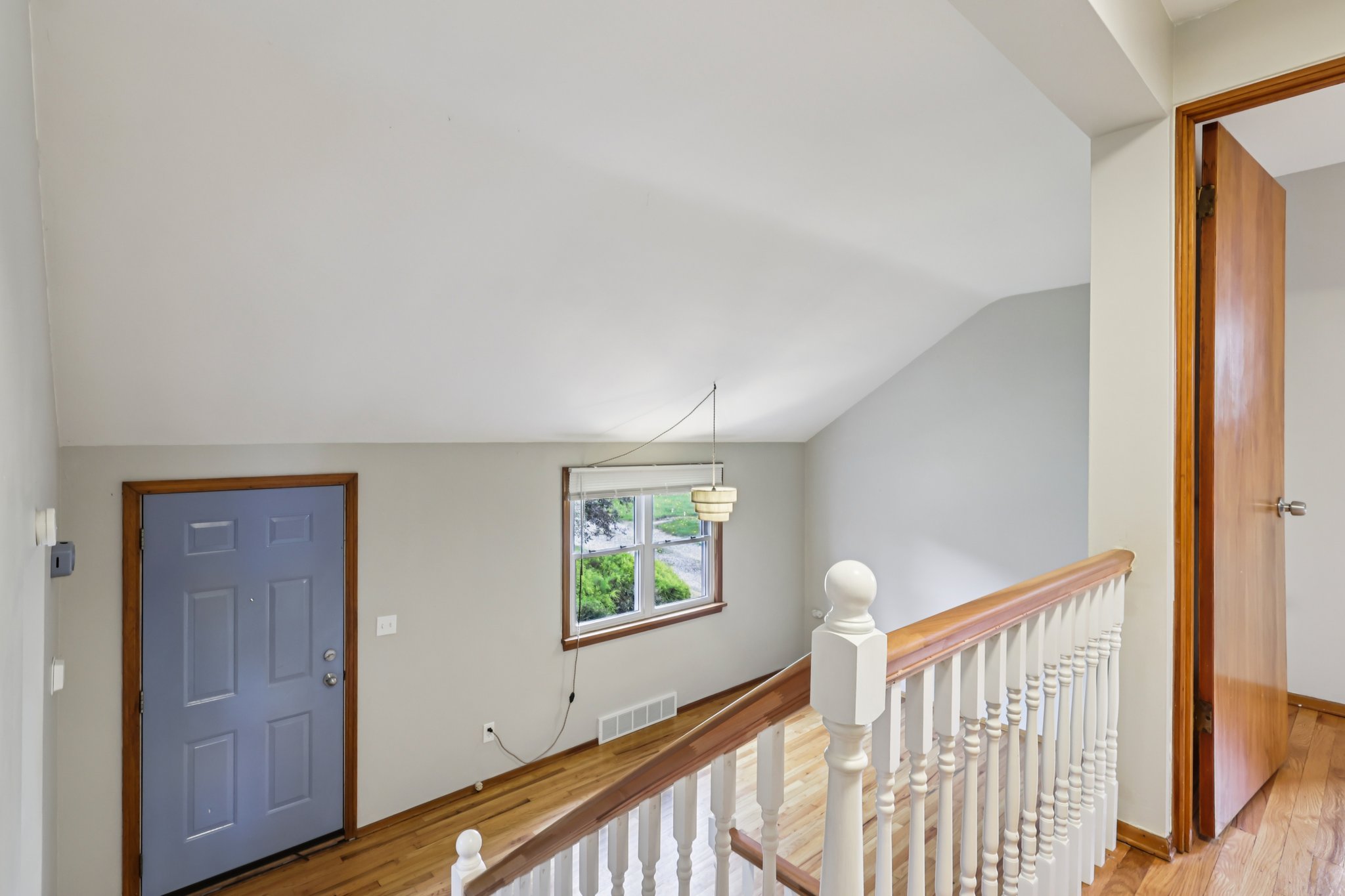 Garden City Dr-S1604-007.jpg