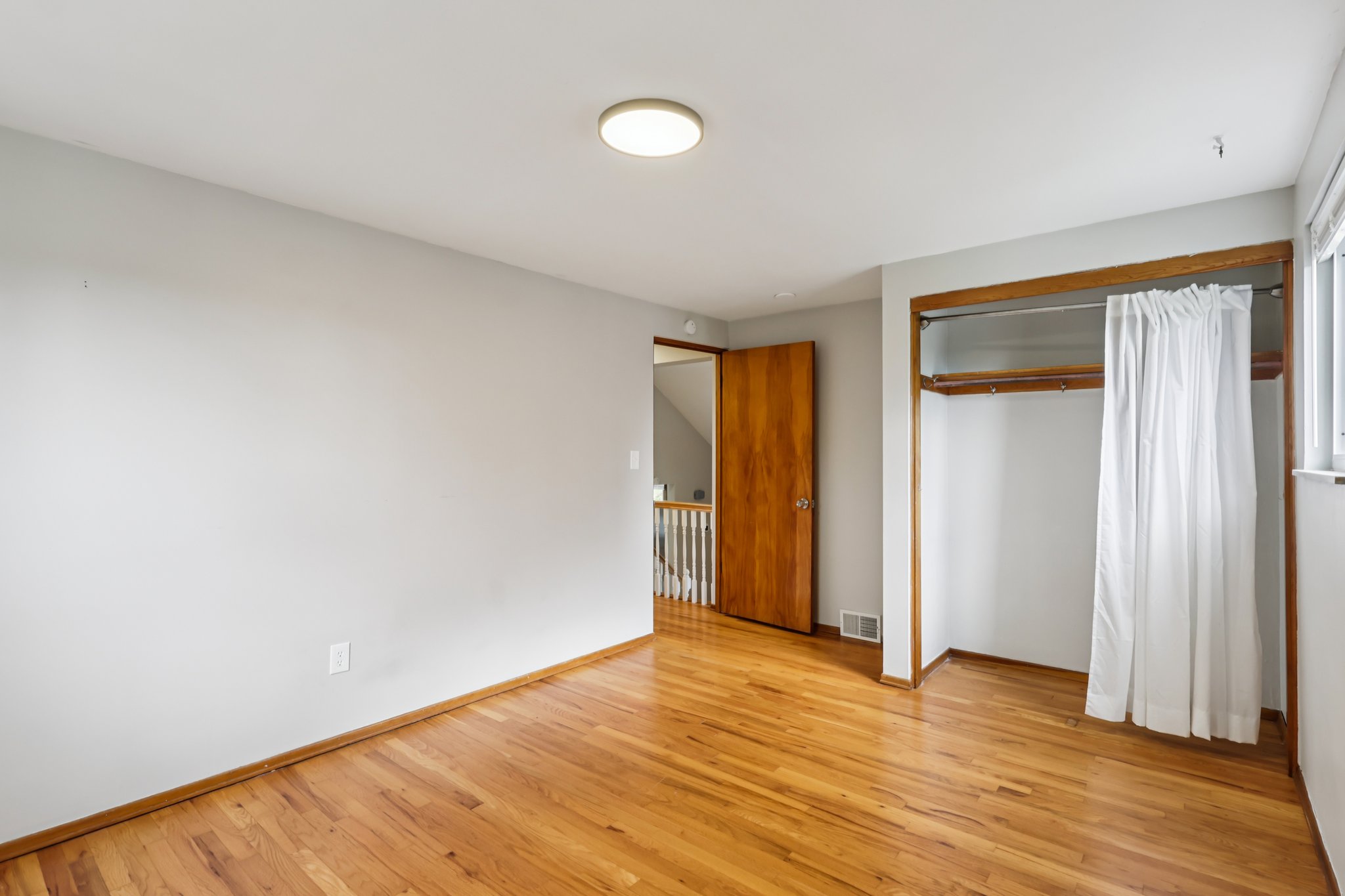 Garden City Dr-S1604-016.jpg