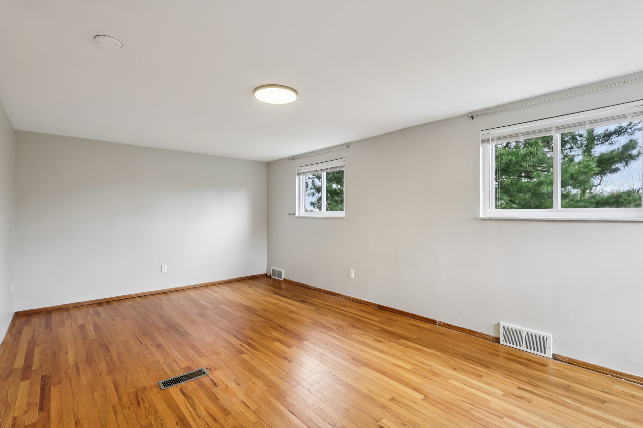 Garden City Dr-S1604-018.jpg