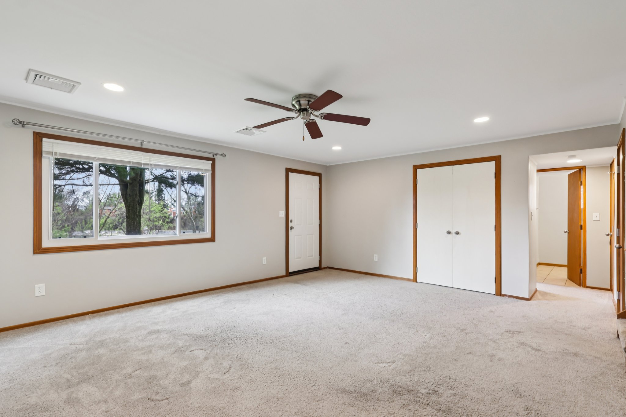 Garden City Dr-S1604-024.jpg