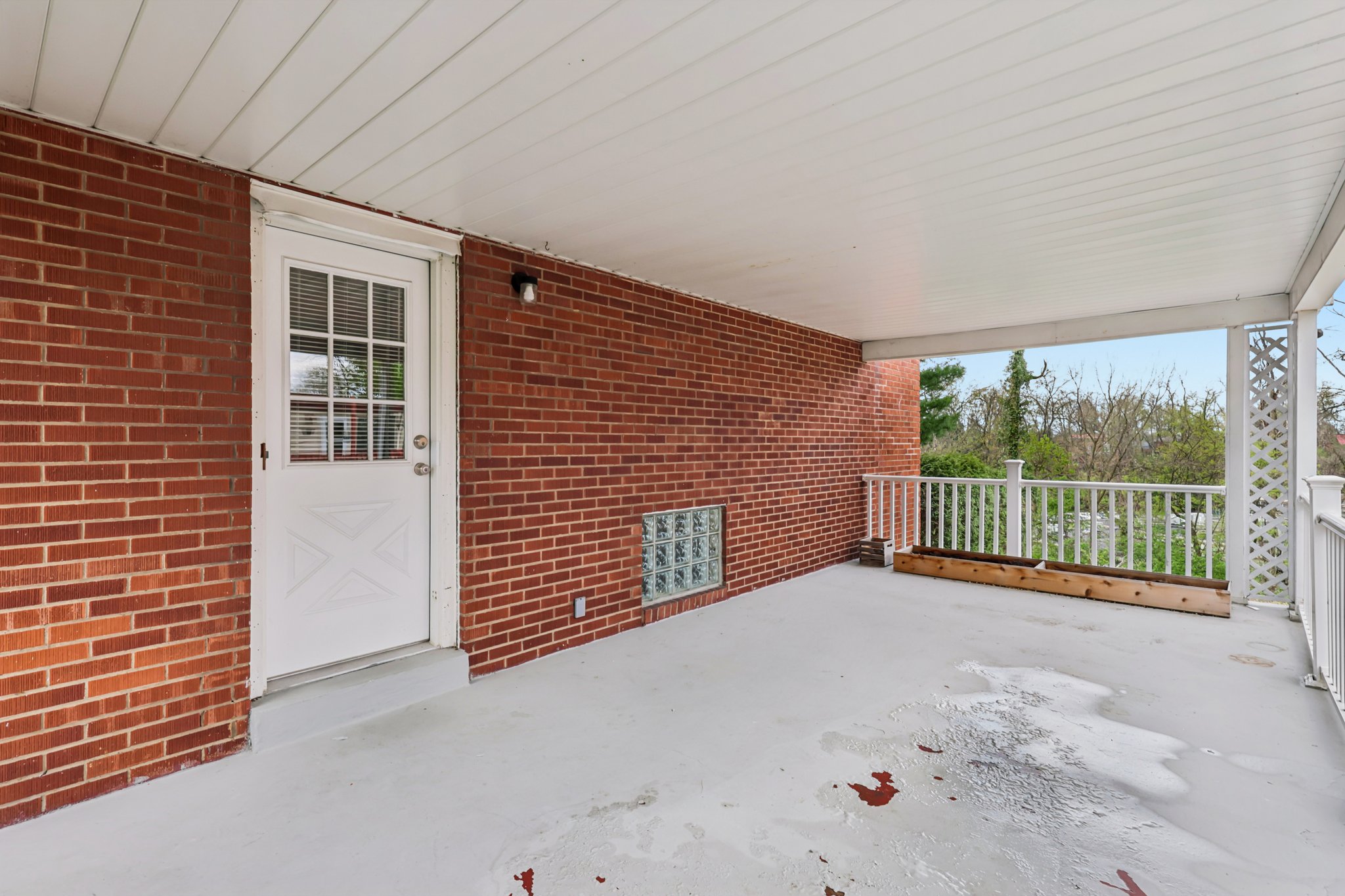 Garden City Dr-S1604-034.jpg