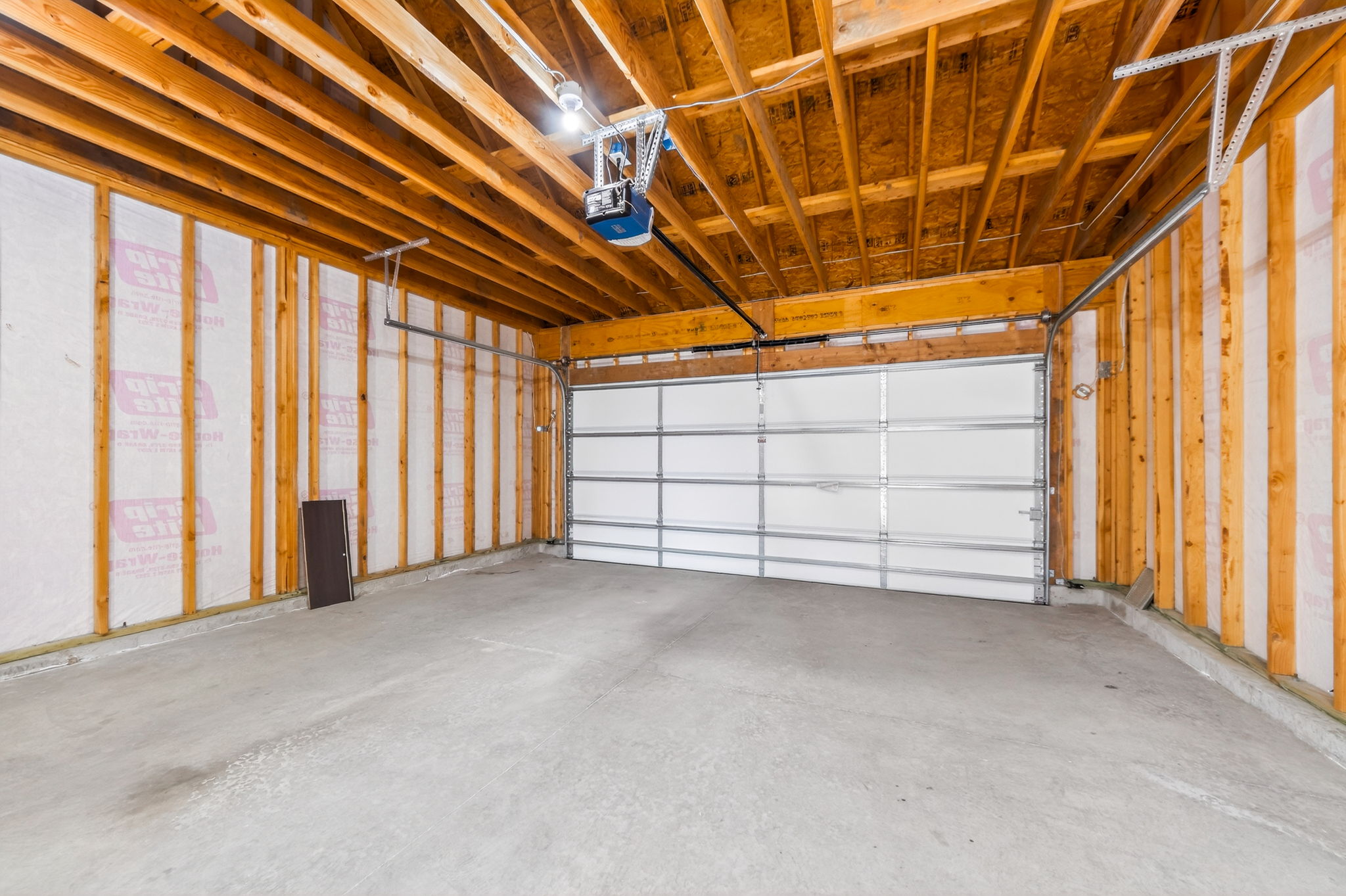 930 S Harmony Ave -059