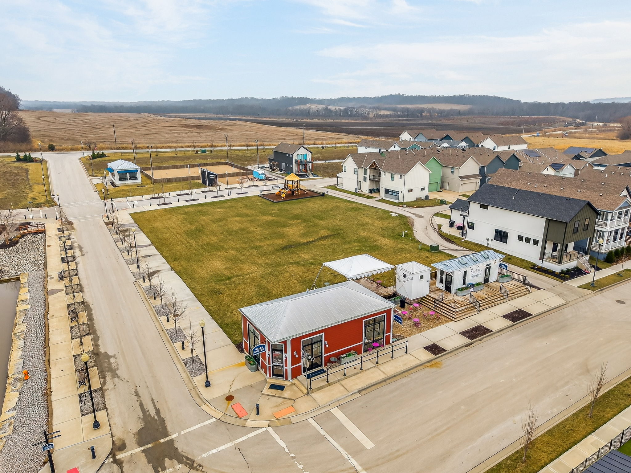 930 S Harmony Ave -064