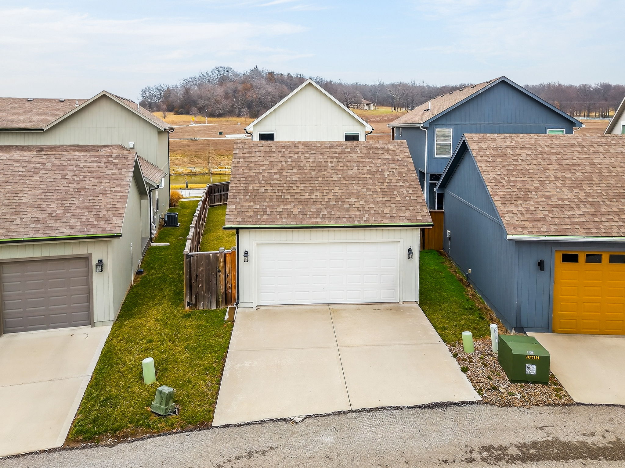 930 S Harmony Ave -004