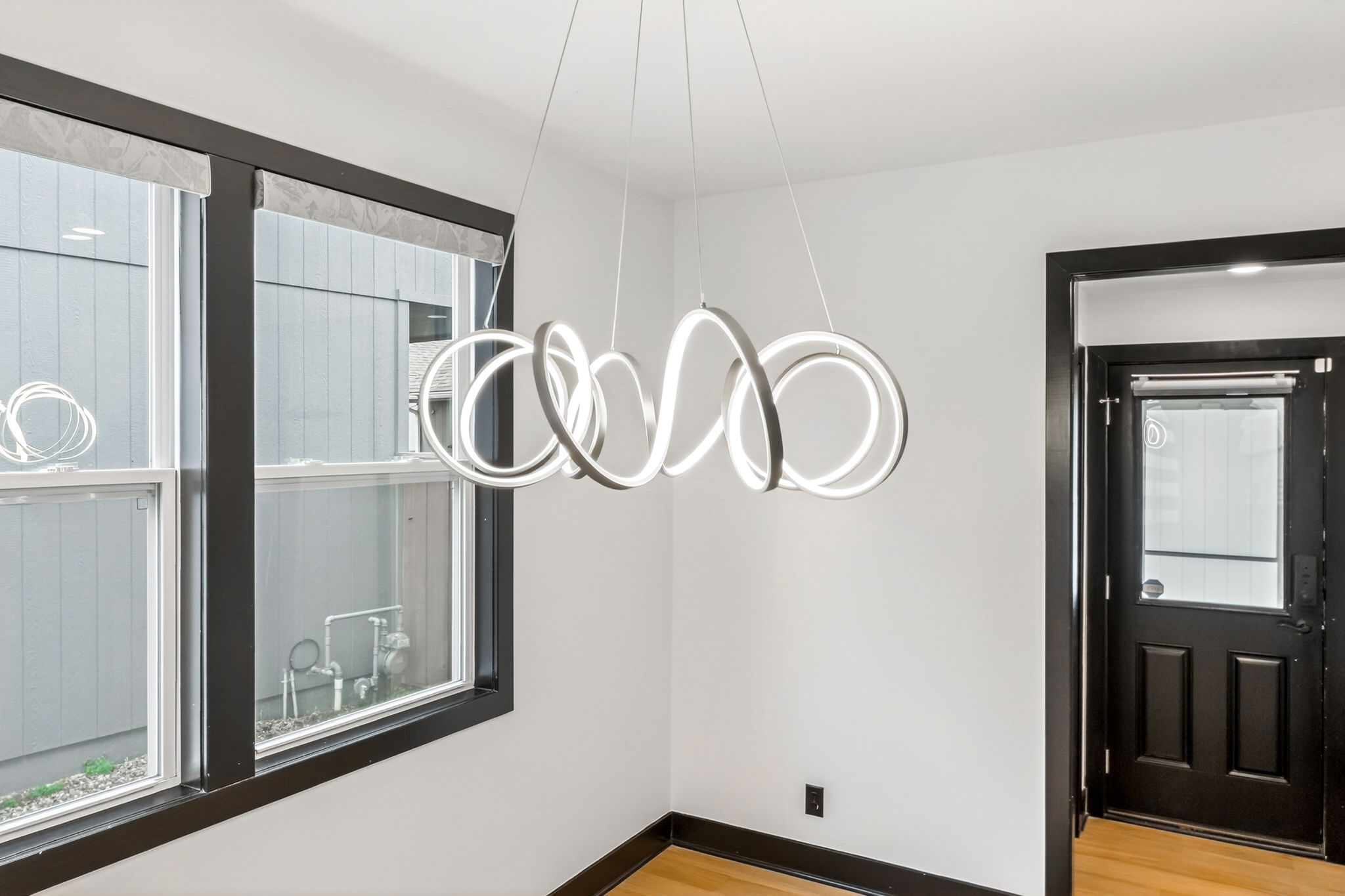 930 S Harmony Ave -025