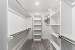 930 S Harmony Ave -040