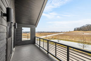 930 S Harmony Ave -041