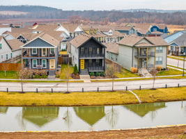 930 S Harmony Ave -010