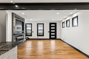 930 S Harmony Ave -021