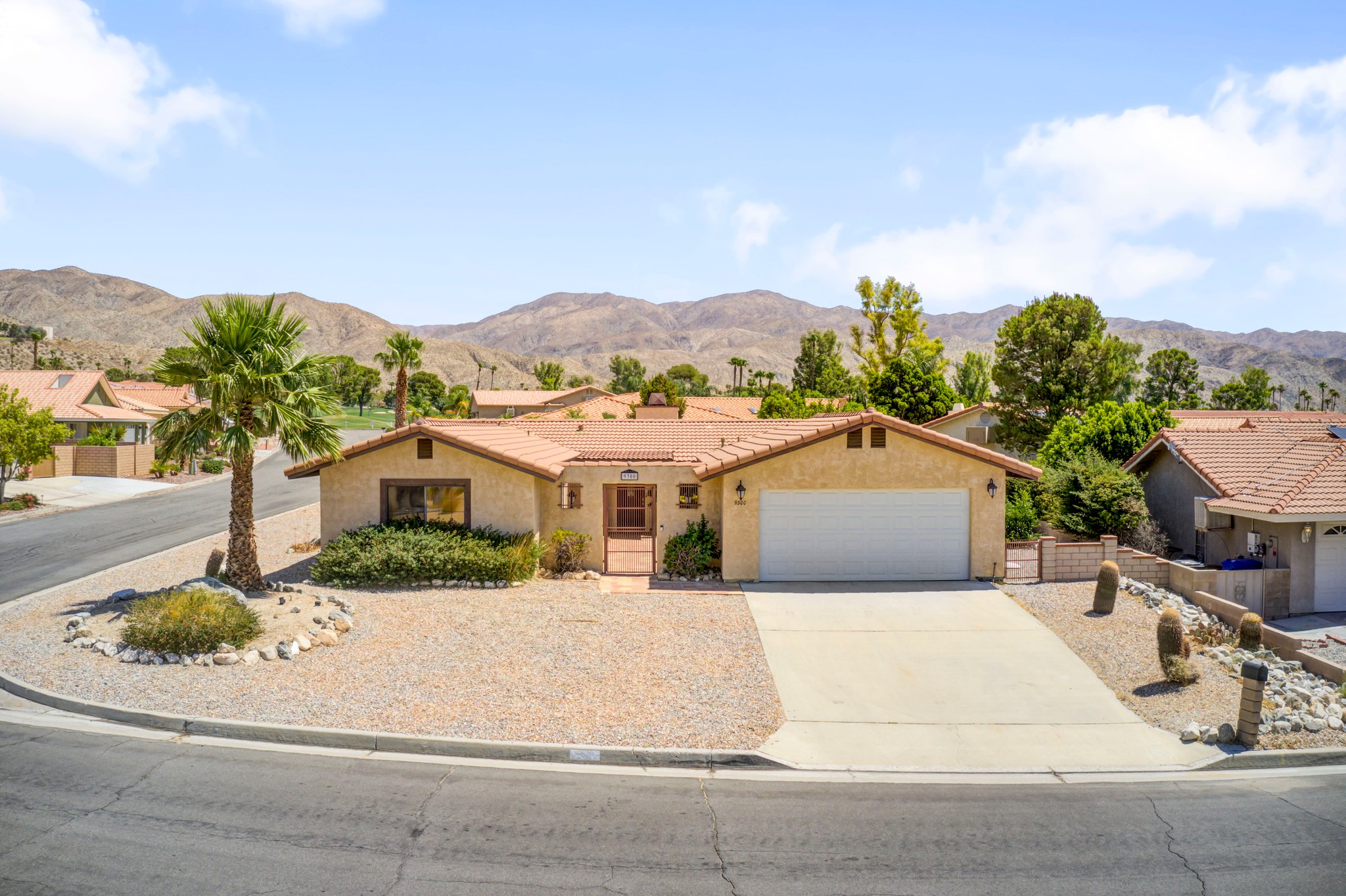 9300 Warwick Dr, Desert Hot Springs, CA 92240