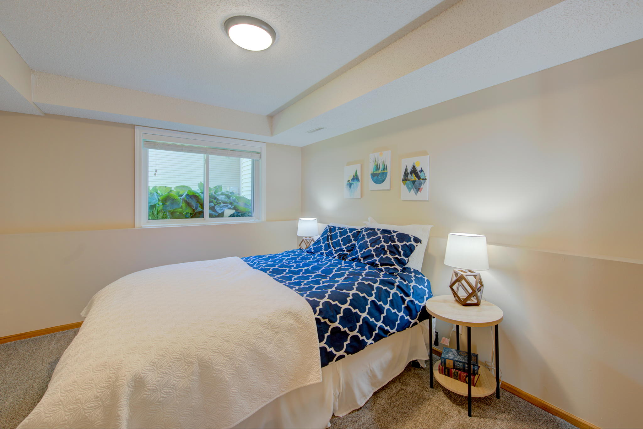 23 Bedroom