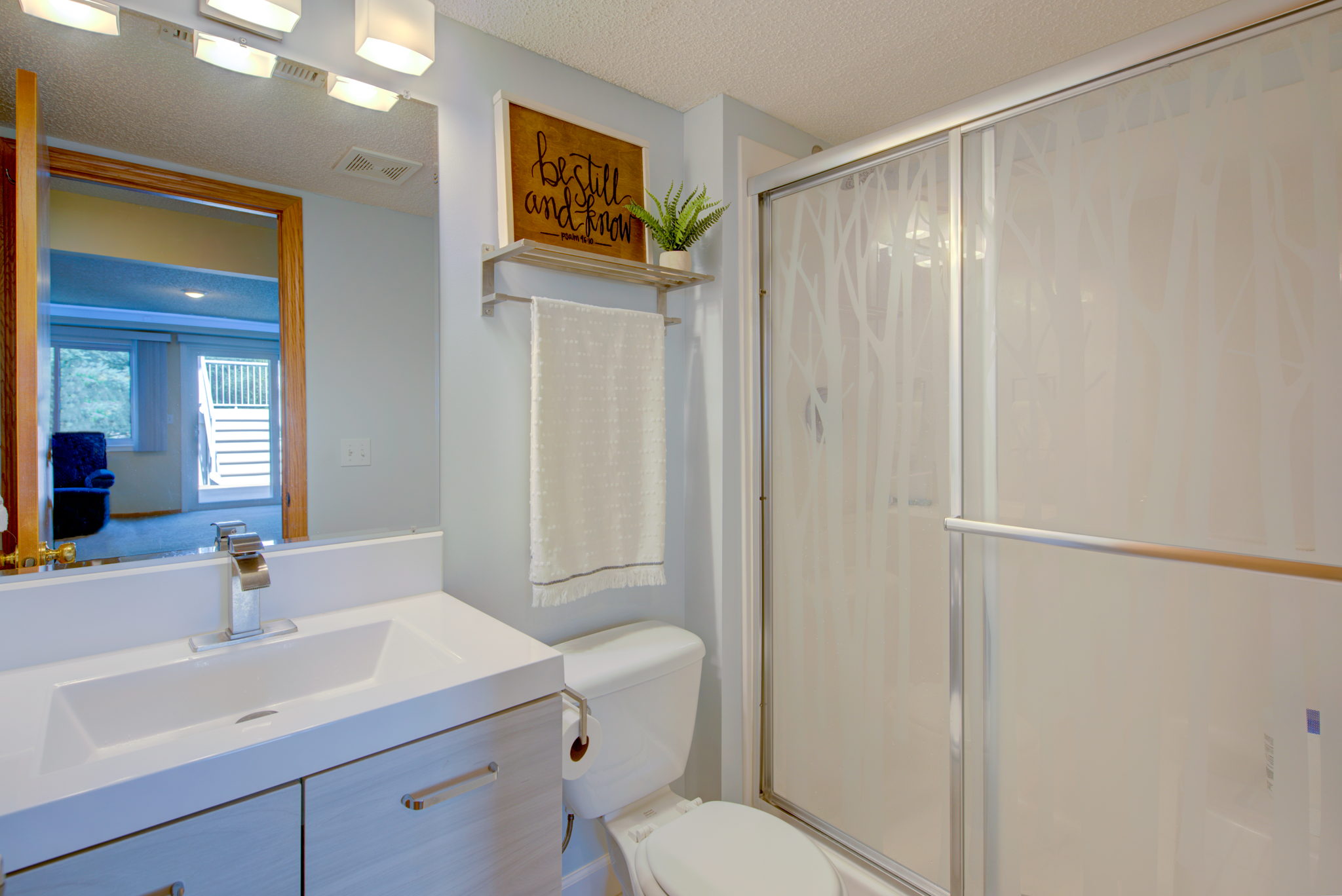 22 Bathroom
