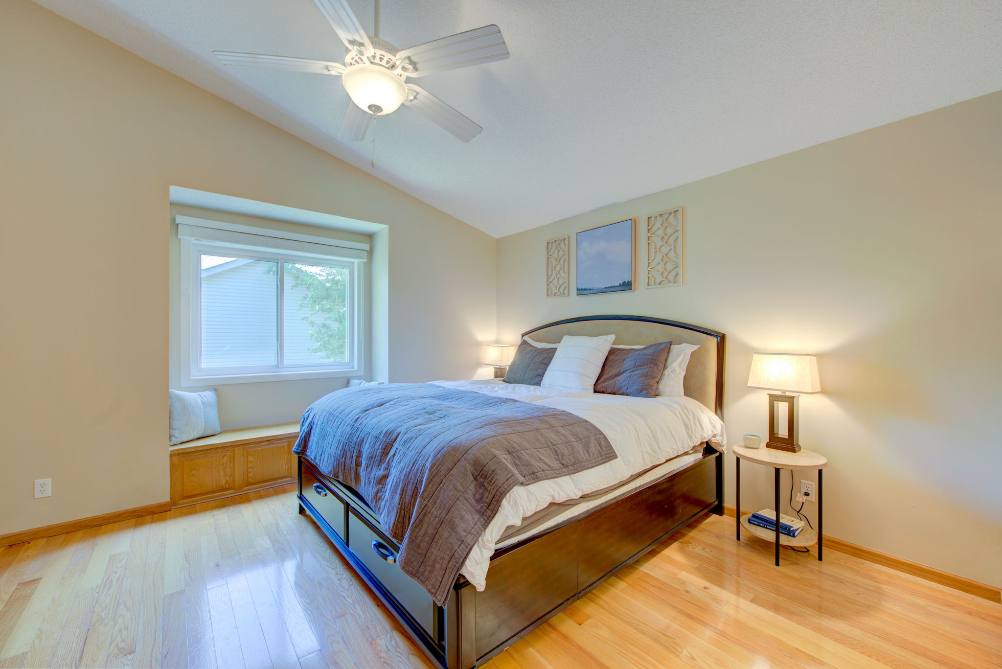 19 Master Bedroom