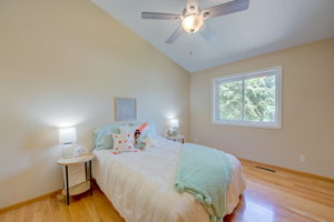 17 Bedroom