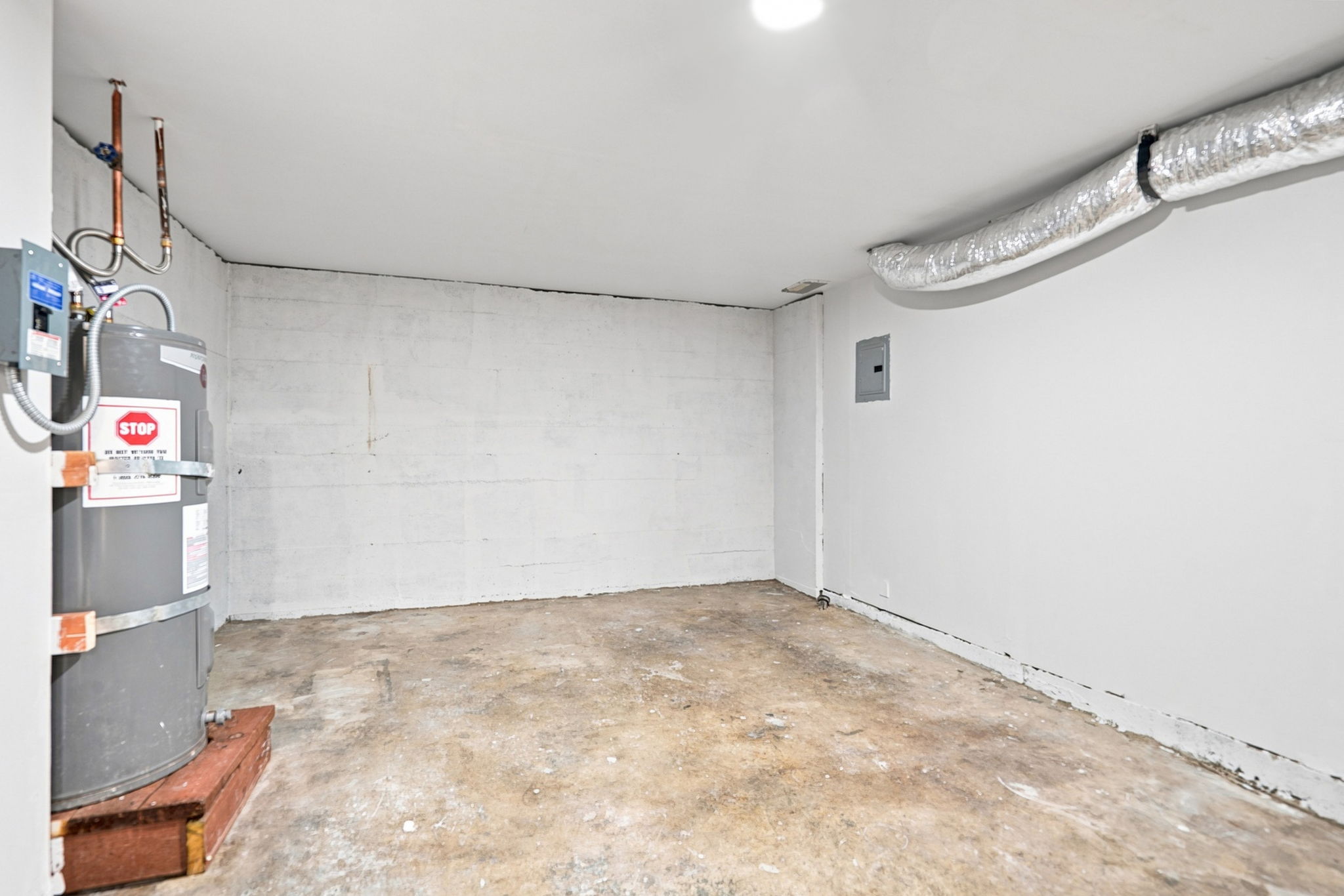 036_F8_931 Hargus Ave