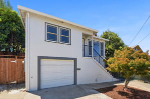 002_F8_931 Hargus Ave