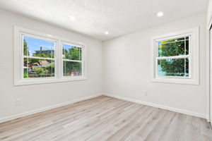 024_F8_931 Hargus Ave