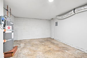 036_F8_931 Hargus Ave