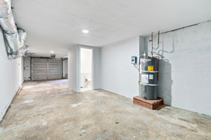 037_F8_931 Hargus Ave