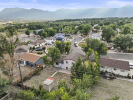  Photo 40