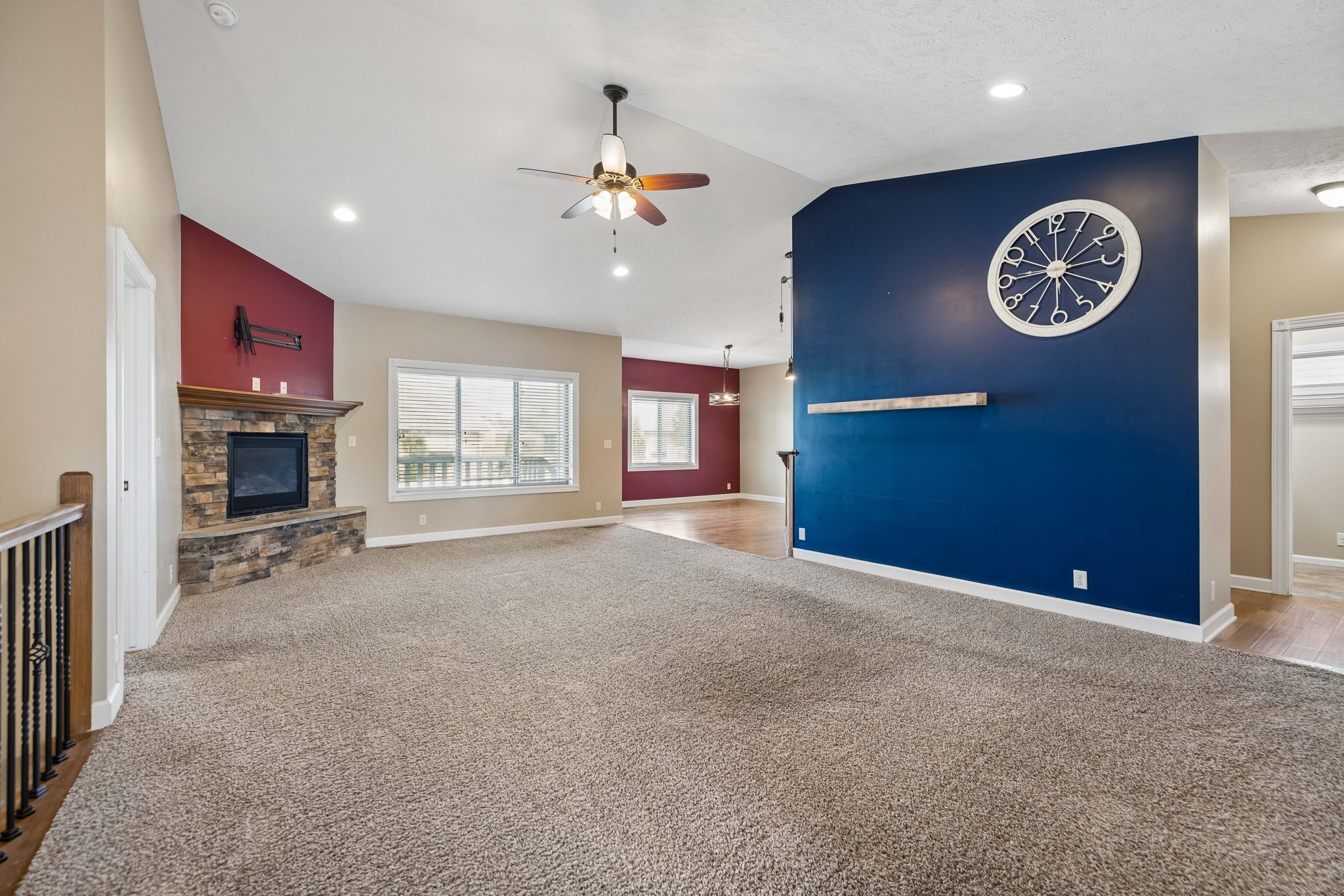 9277-9853 - 9310 Colby St_005.jpg