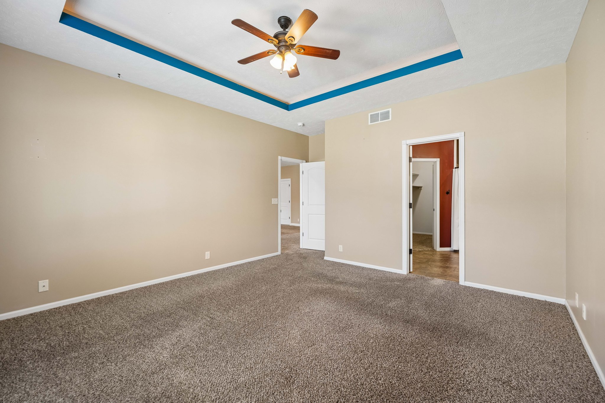 9277-9853 - 9310 Colby St_014.jpg