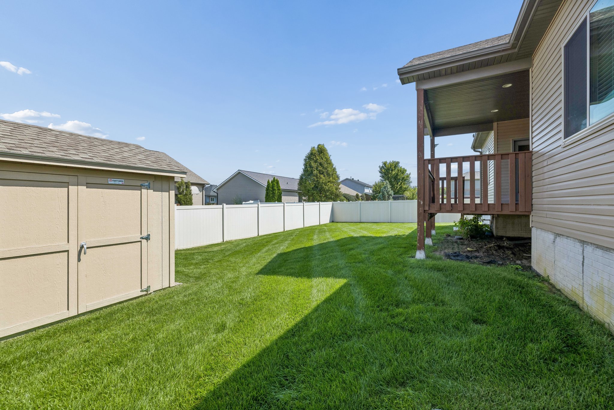9277-9853 - 9310 Colby St_040.jpg