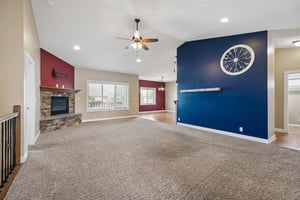 9277-9853 - 9310 Colby St_005.jpg