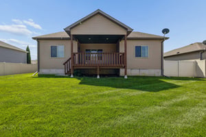 9277-9853 - 9310 Colby St_039.jpg