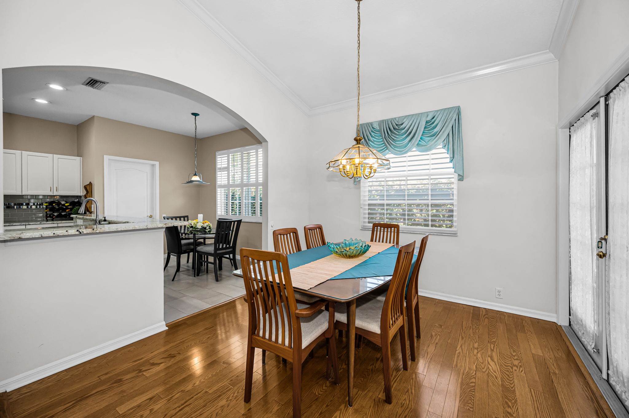 Dining Room4