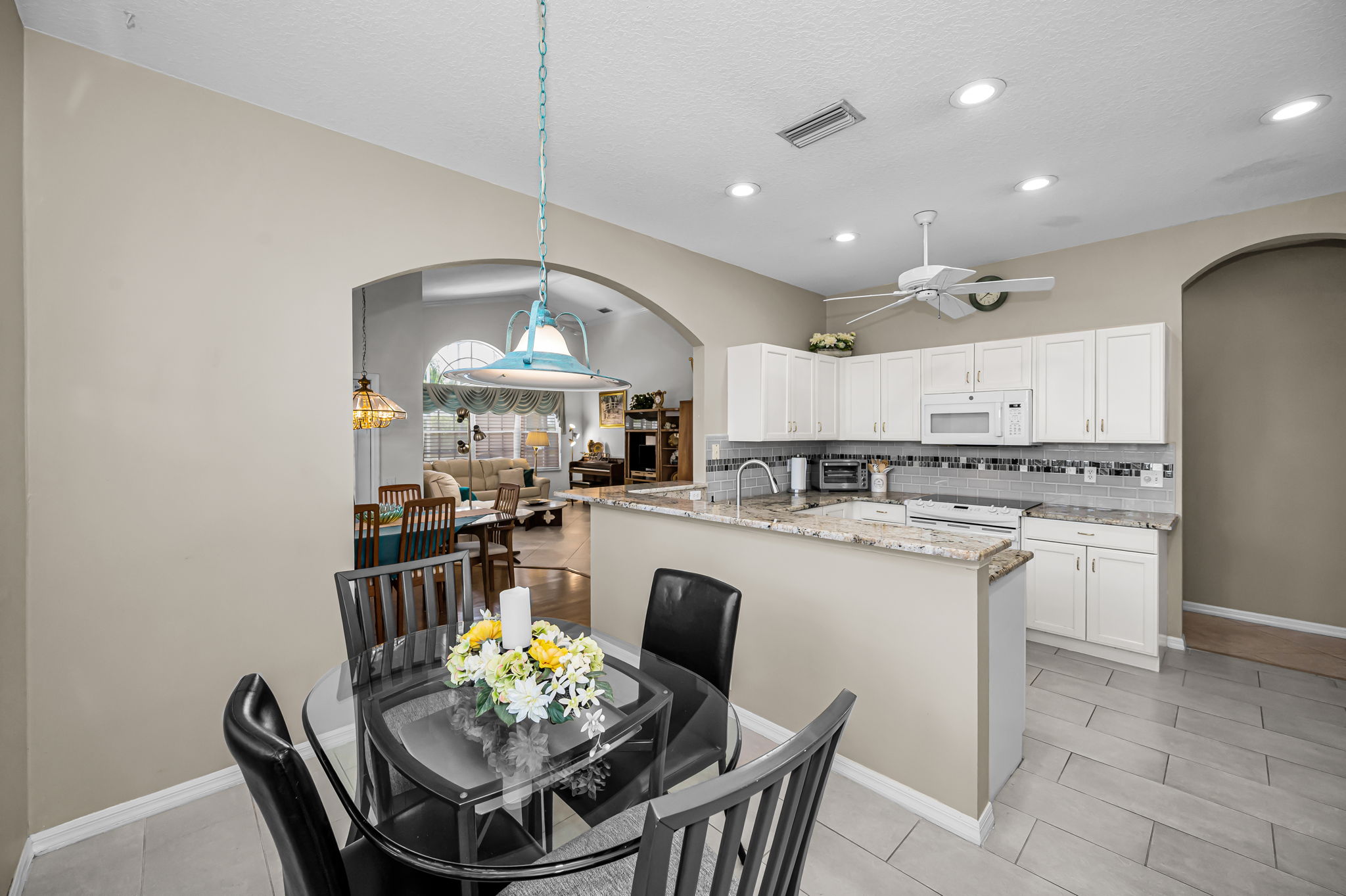 Kitchen11