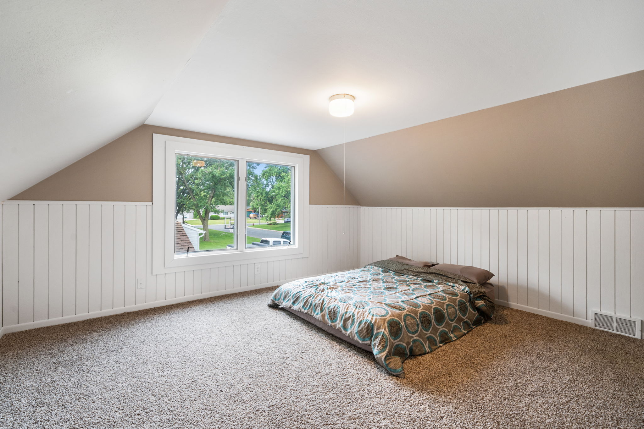  9313 1st Ave S, Minneapolis, MN 55420, US Photo 13