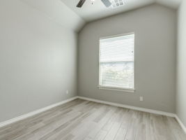 Photo 36