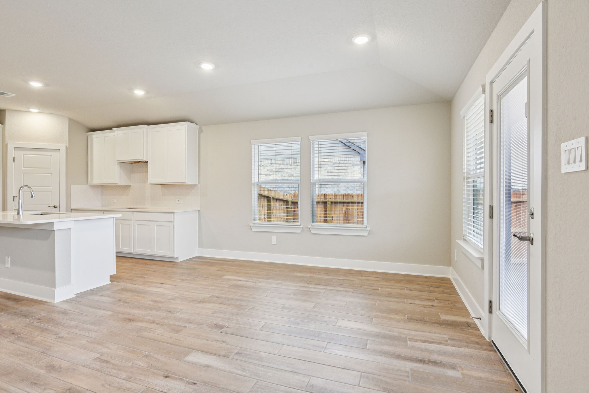 San Antonio - Carmel Ranch - 9318 Quail Crst Dr Schertz TX 78154 - 011