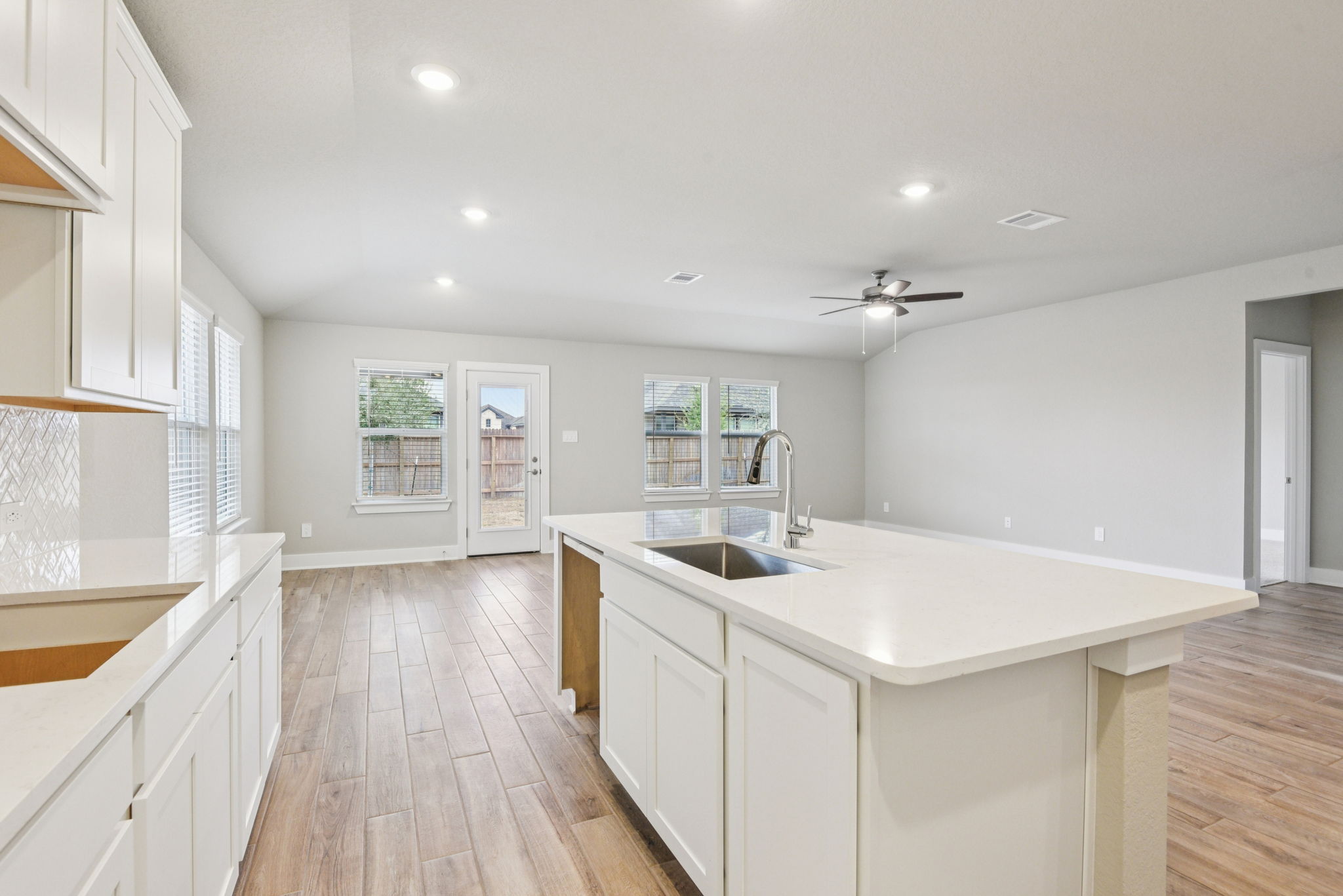 San Antonio - Carmel Ranch - 9318 Quail Crst Dr Schertz TX 78154 - 017