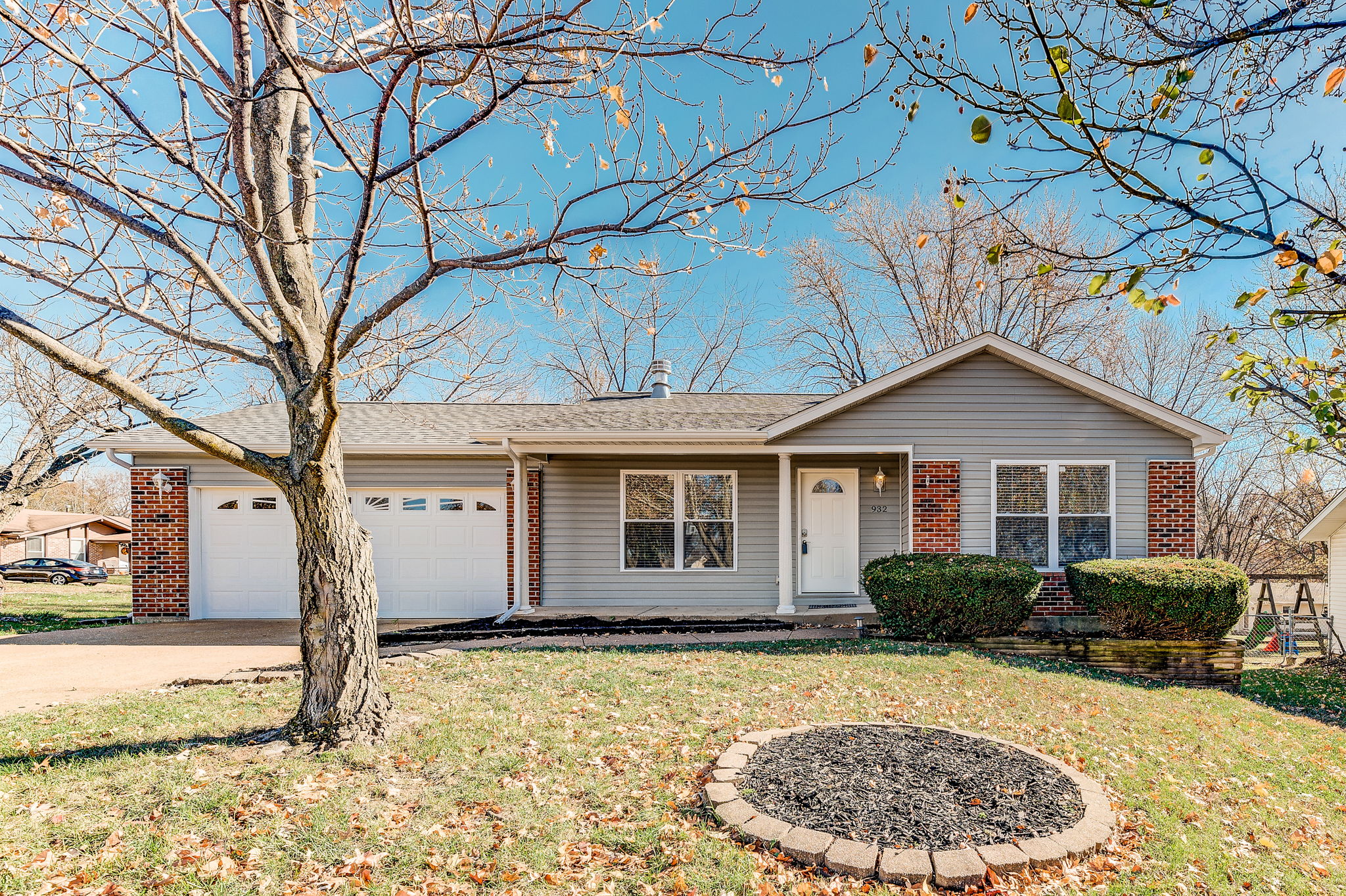  932 Millwood Dr, St. Peters, MO 63376, US