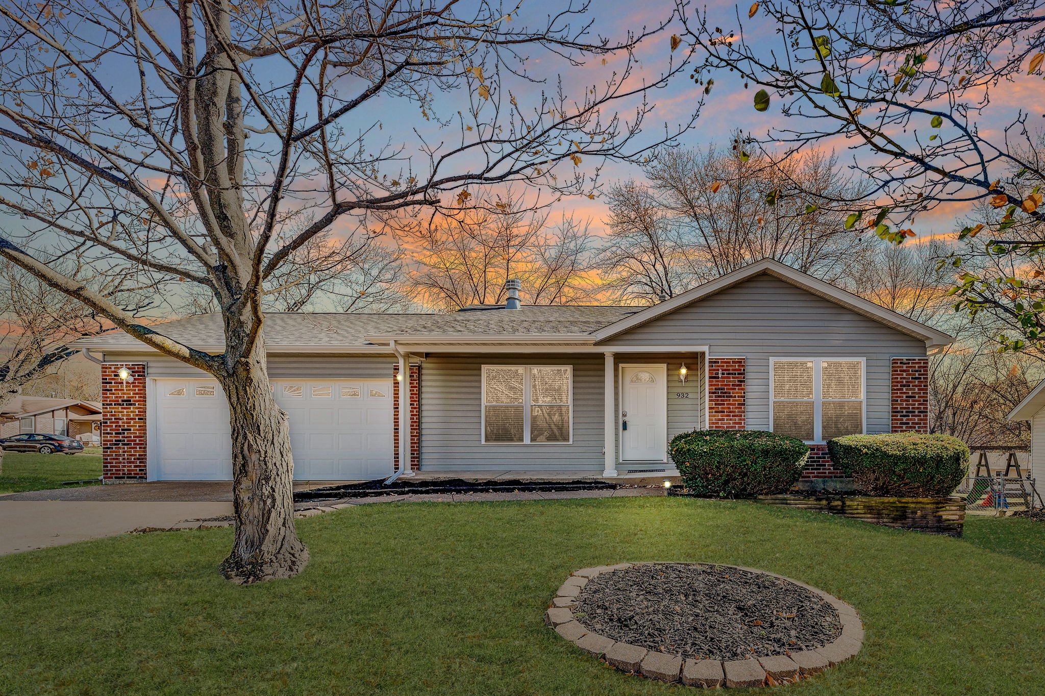  932 Millwood Dr, St. Peters, MO 63376, US Photo 21