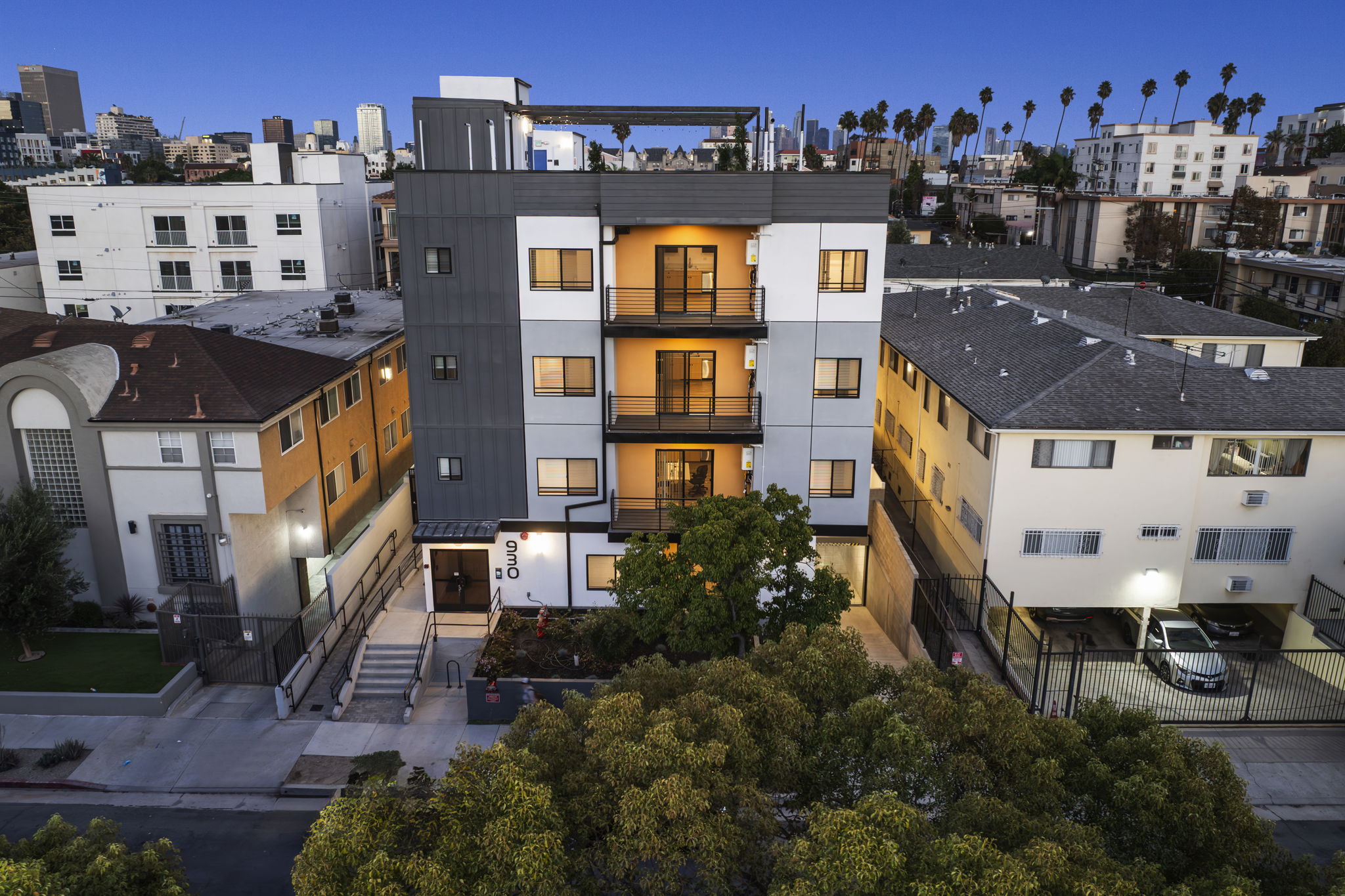  Photo 4