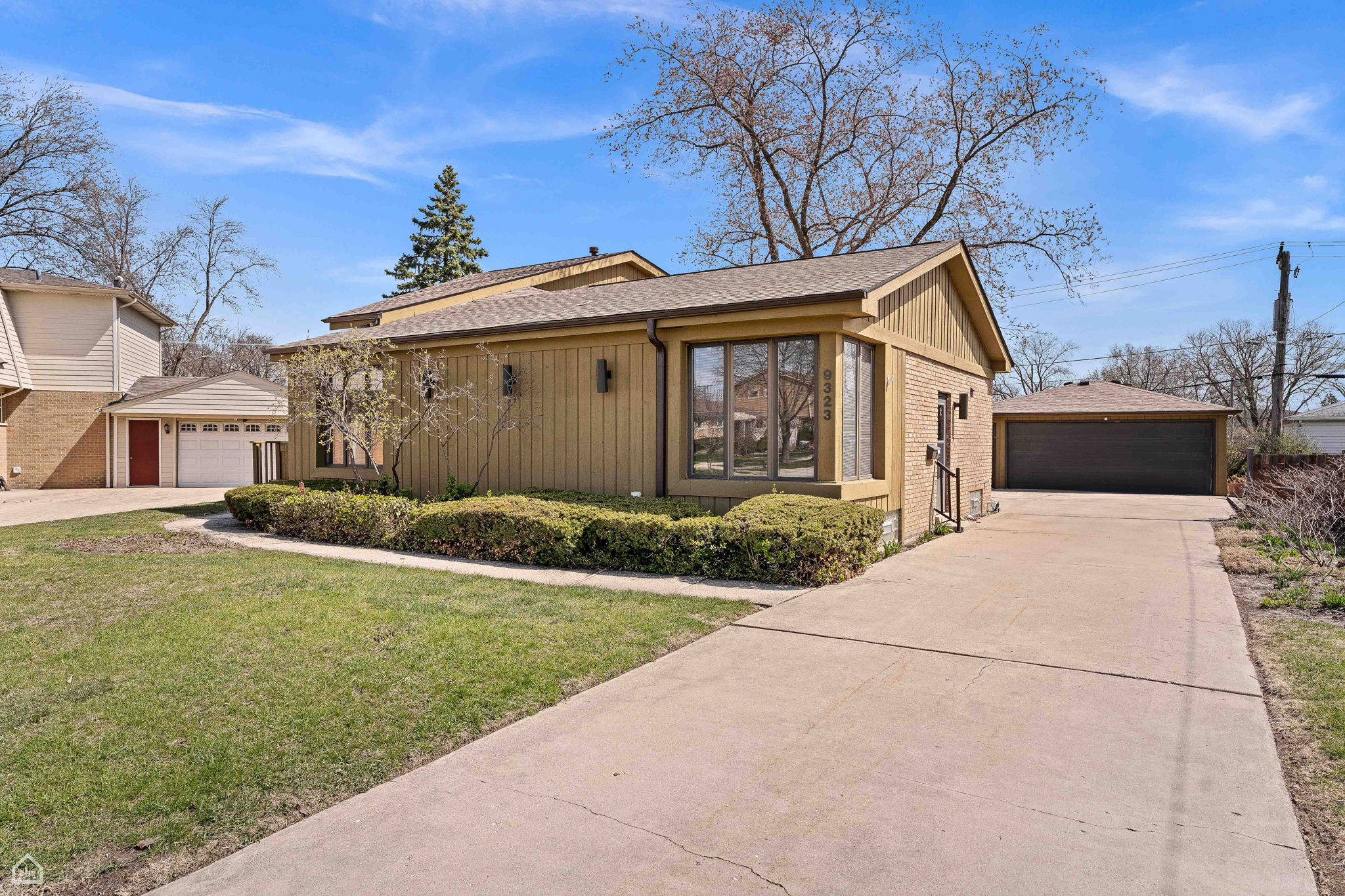 9323 Olcott_003