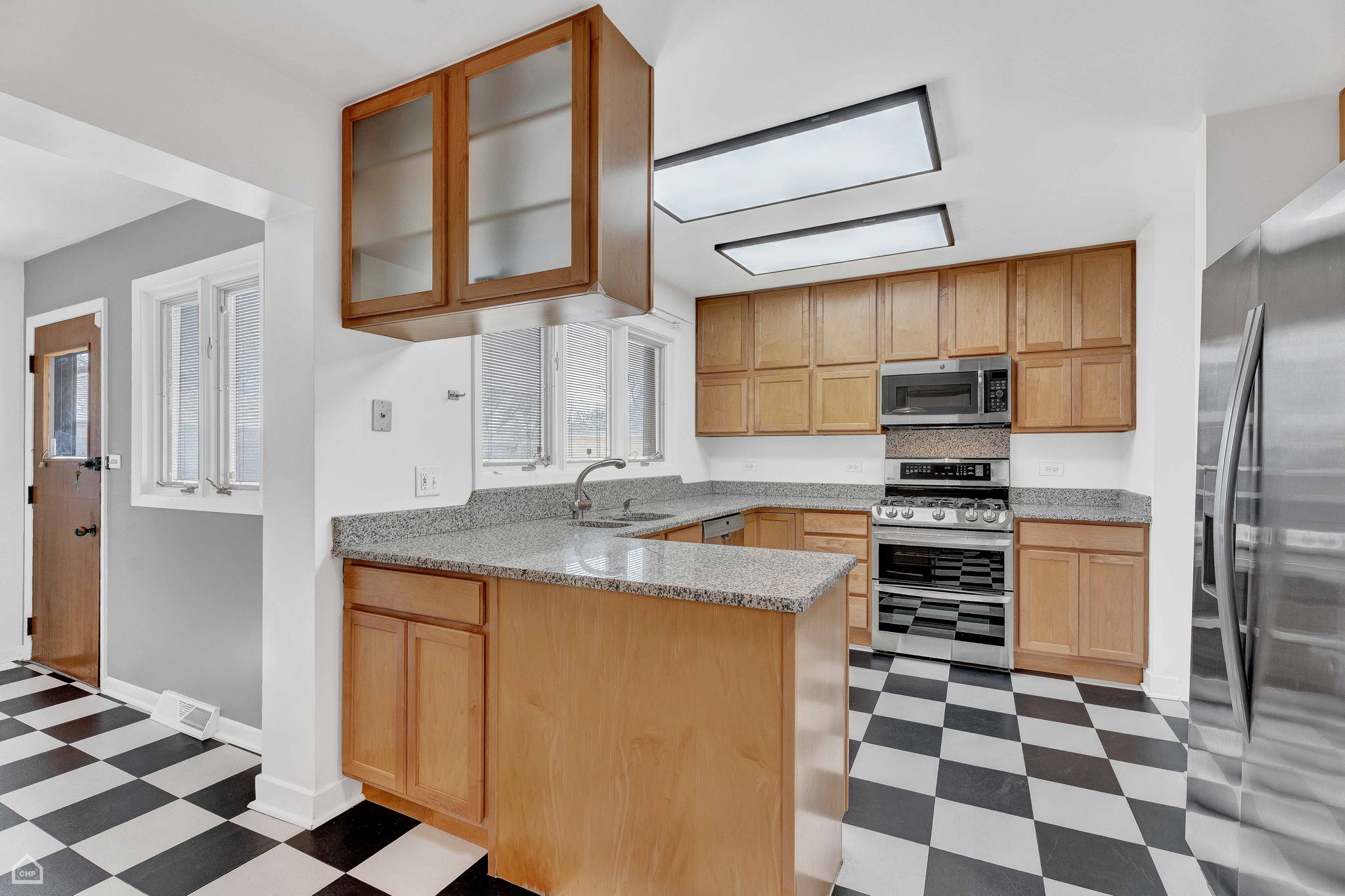 9323 Olcott_021