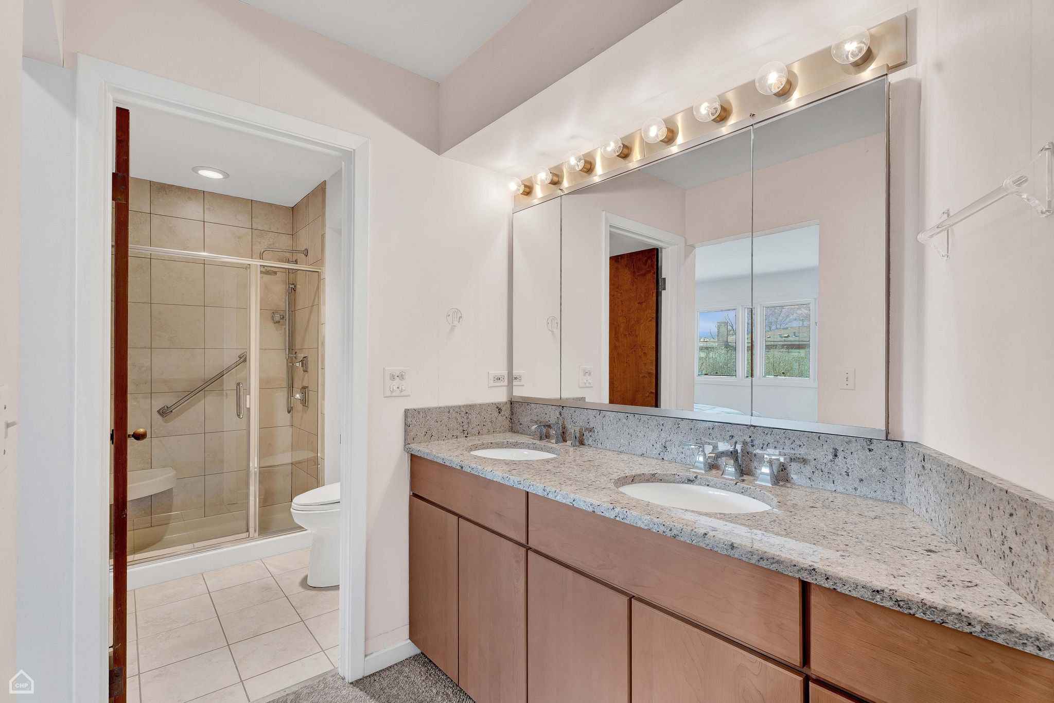 9323 Olcott_033