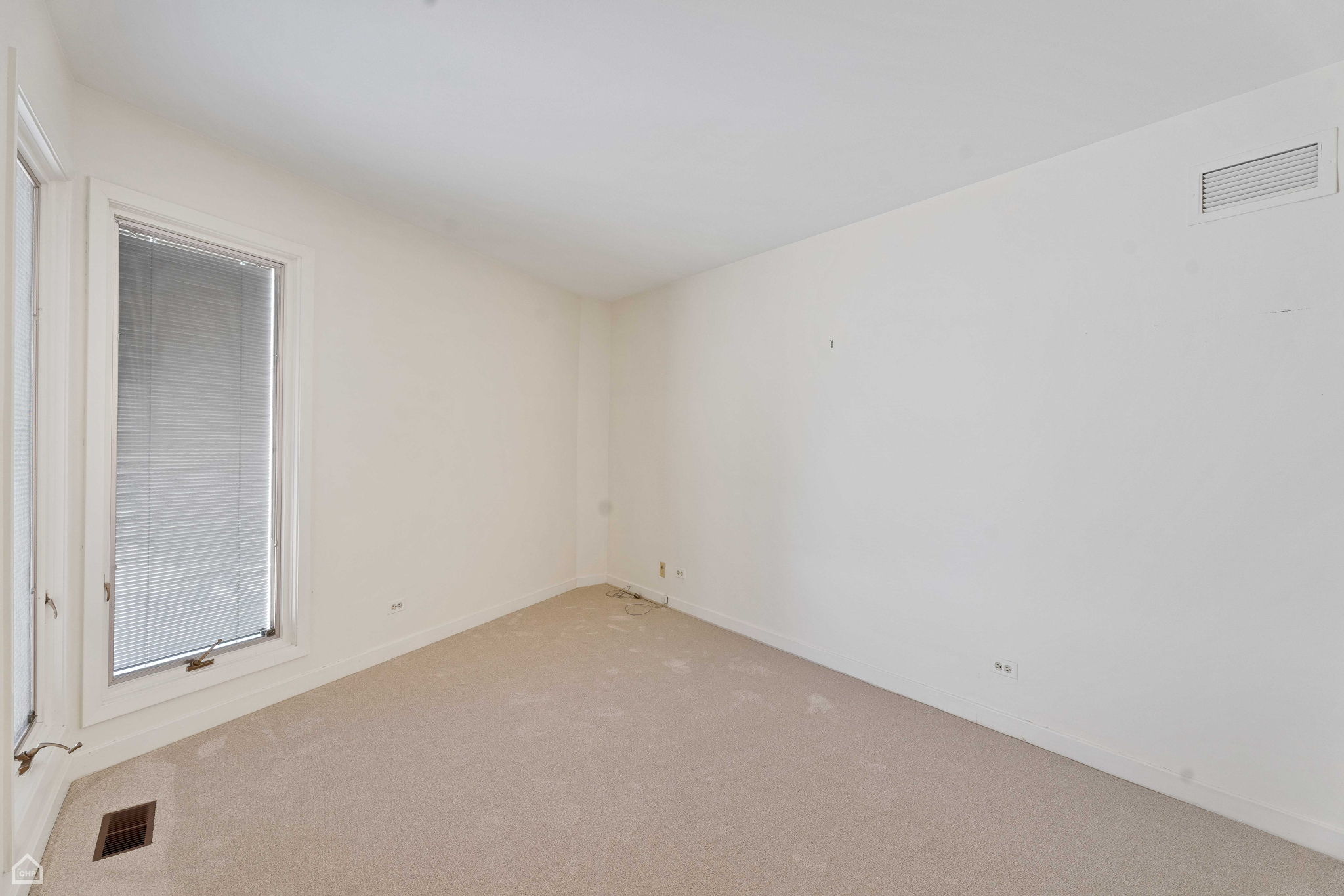 9323 Olcott_035