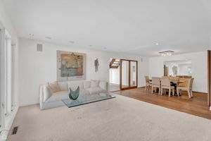 9323 Olcott_019