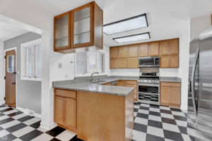 9323 Olcott_021